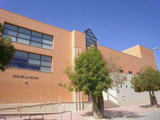Mutxamel pierde una subvención de 70.000 euros por no contratar a personal ni impartir unos cursos