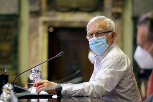 València prepara el habitual protocolo de seguridad de Fallas a la espera de la decisión de Sanidad