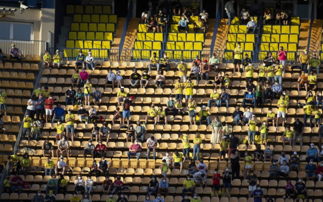 Sanidad aprueba el acceso a los estadios de un 40% del aforo