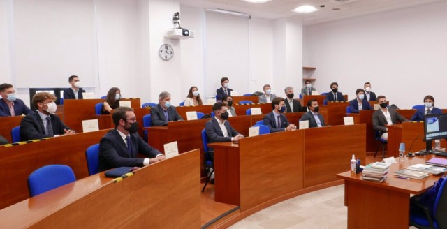 Valenciaport forma a más de 1.000 profesionales del sector logístico-portuario
