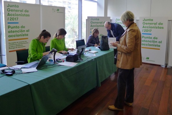 Iberdrola abre en València un punto de atención al accionista con motivo de su próxima junta
