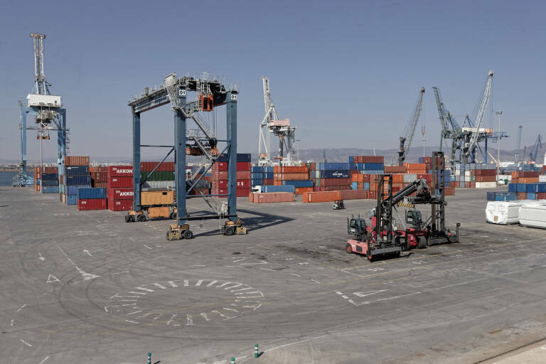 El Propeller alerta de fuga de navieras por la huelga del transporte en la terminal APM de Castelló 