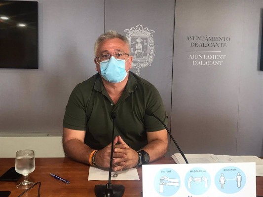 Alicante aprueba dos líneas de ayudas para Hogueras y emergencia social de familias por la covid-19