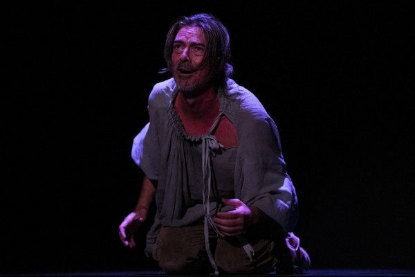 Un hombre lobo recala en la terminal de cruceros de Cartagena: Teatro del Mar arranca con 'Malnacido' 