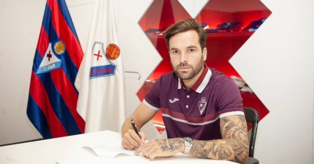 El Eibar hace oficial el fichaje del lateral izquierdo Toño García