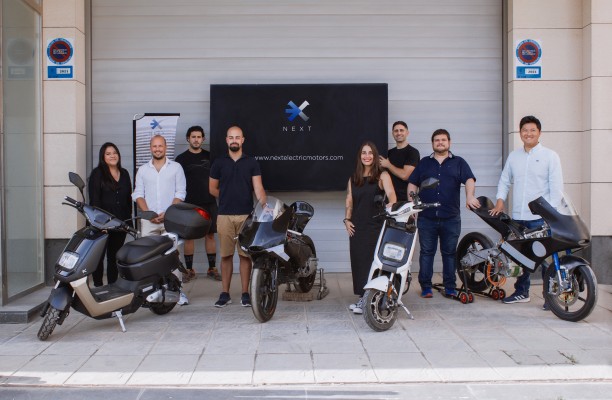 Next Electric Motors se alía con la 'startup' Mimoto para cargar motos, bicis o patinetes