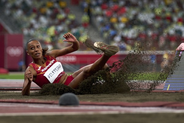 Ana Peleteiro logra el bronce en triple salto y la venezolana Yulimar Rojas bate el récord mundial