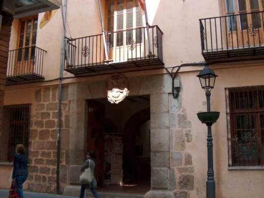 Telefonía y asuntos de la covid copan las consultas en la OMIC-Vila-real desde su vuelta en marzo