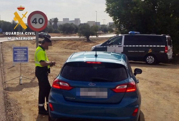 Aviso a los conductores: La DGT intensificará los controles de alcohol y drogas