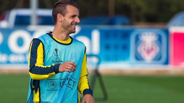 El Villarreal recibe al Rapid de Viena con el liderato en juego