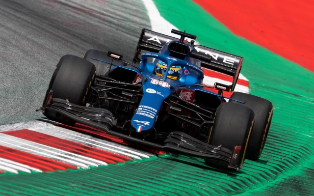 Alonso llega en buena forma a Hungaroring para celebrar su 40 cumpleaños

