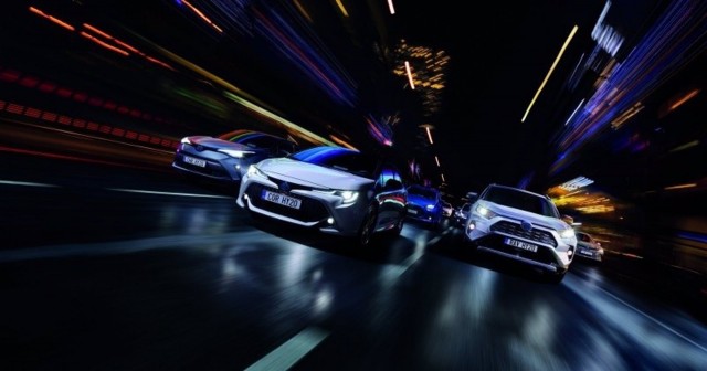 Los modelos Toyota Electric Hybrid superan las 300.000 unidades vendidas desde el 2000 en España