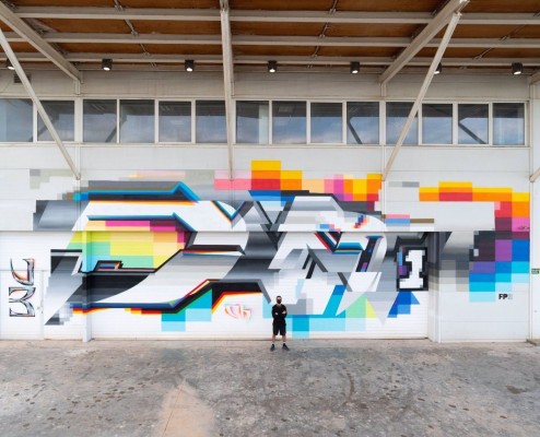 Un mural de geometría neón de Felipe Pantone pone el broche a Art a la Marina
