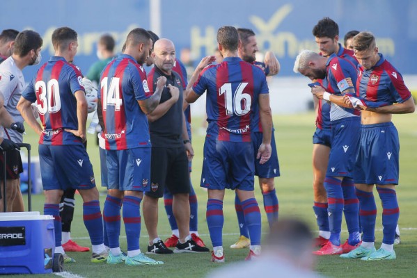 El Levante empata a casi nada en Miralcamp