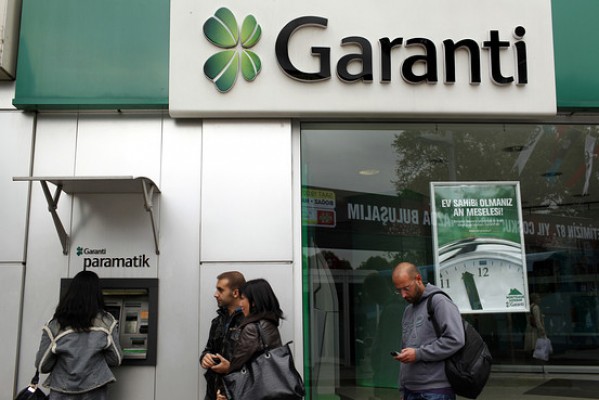 BBVA sigue comprando paquetes del Garanti Bank turco: ahora otro 9,95% más