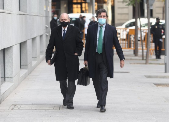 El PP suspende provisionalmente de militancia a Fernández Díaz tras ser procesado por 'Kitchen'
