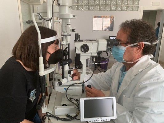 Ojo de insomnio: la falta de sueño genera fatiga ocular, ojo seco y visión doble