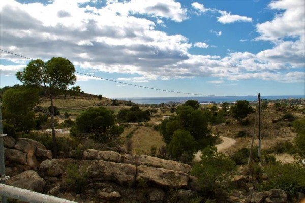 El juez rechaza el recurso de Cs contra el informe de la Vila para ampliar el campo de golf