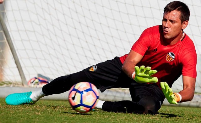 Diego Alves no acaba la sesión