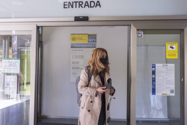 El empleo regional saca pecho con la mayor reducción de parados del país: 22.000 personas menos