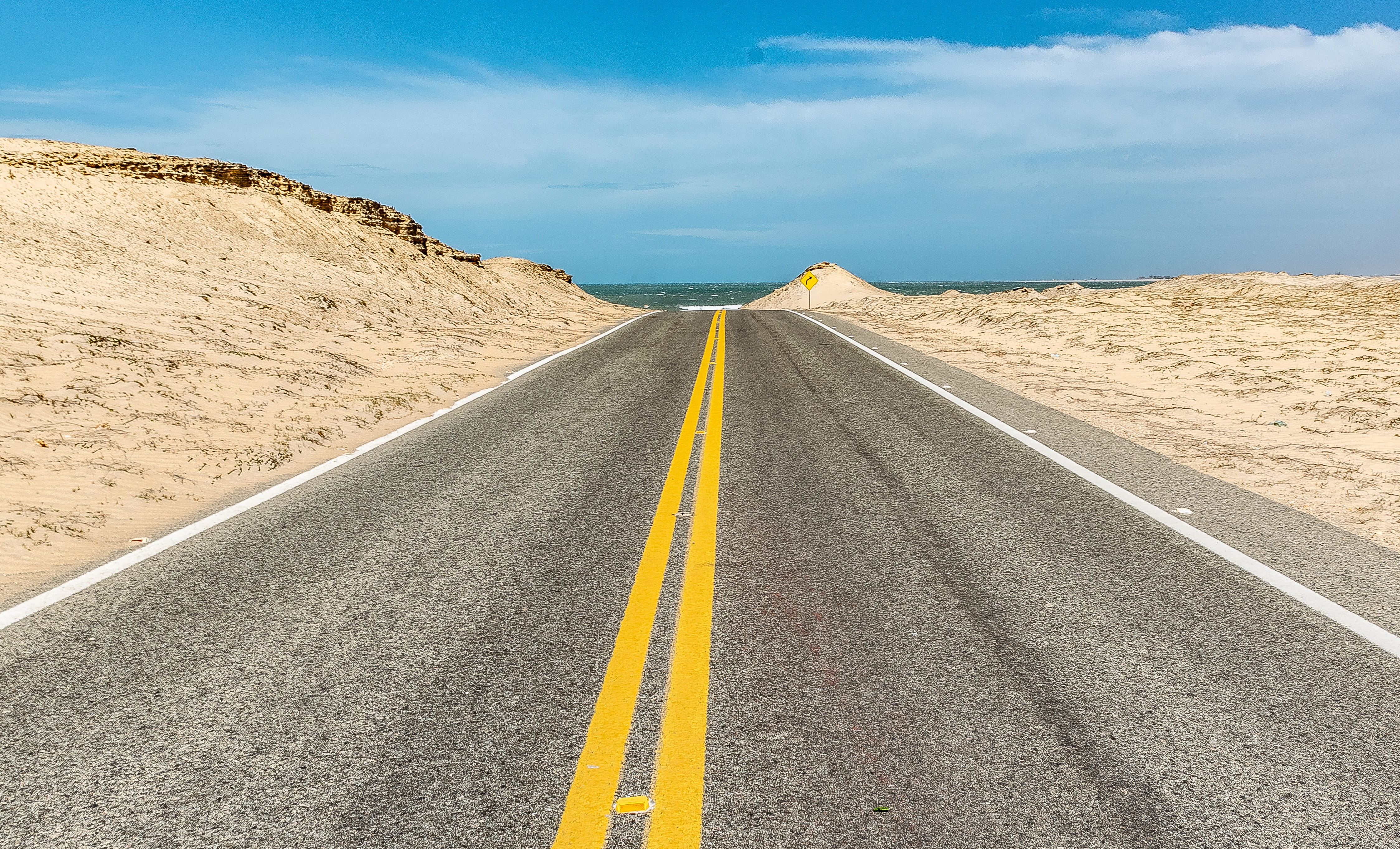 Música y muchas horas de carretera: la experiencia mística total


