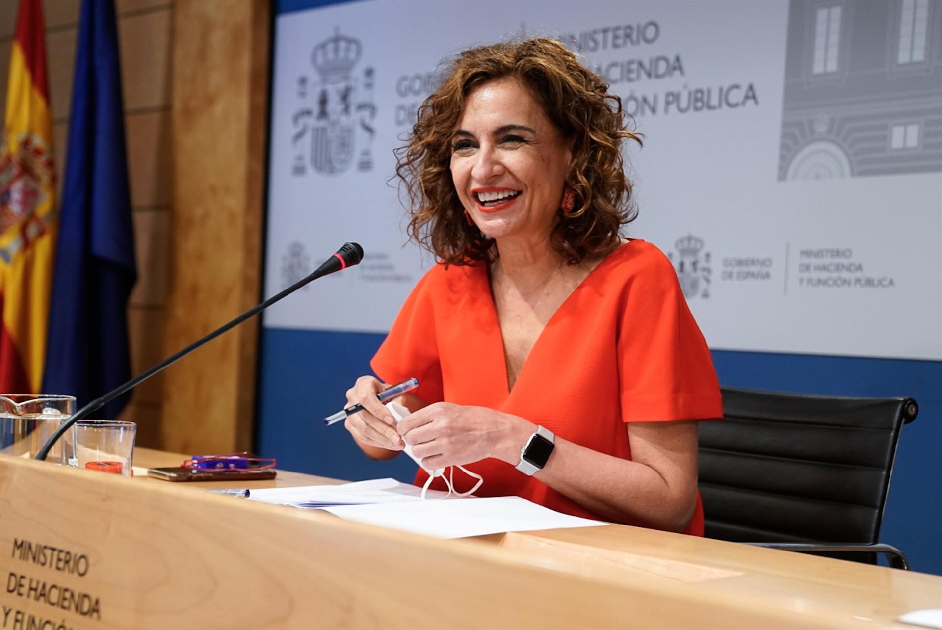 Montero prevé presentar a las CCAA los criterios para reformar la financiación antes de fin de año
