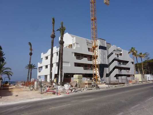 El alquiler de apartamentos y villas con piscina se dispara un 30% en Dénia tras el parón de 2020

