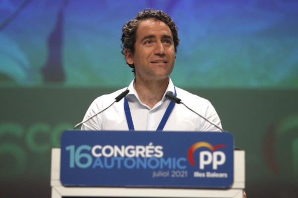 El PP avisa a Vox que tendrá que responder si pone en 