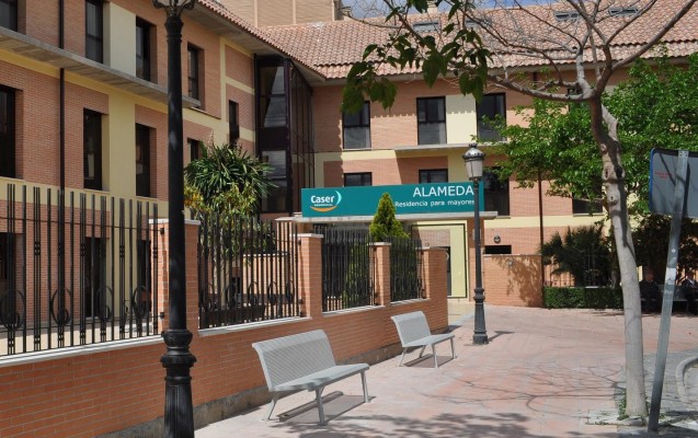 Siete ancianos y tres trabajadores, todos ellos vacunados, dan positivo en covid en un geriátrico de Lorca