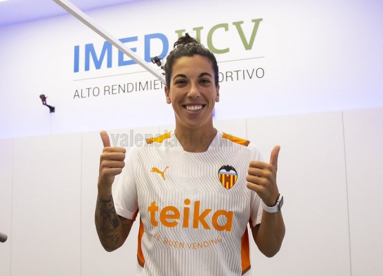 La plantilla del Valencia empieza a pasar pruebas médicas de pretemporada
