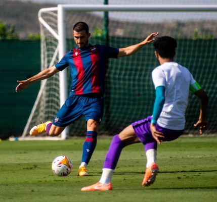 El Levante se hincha a partidos de pretemporada