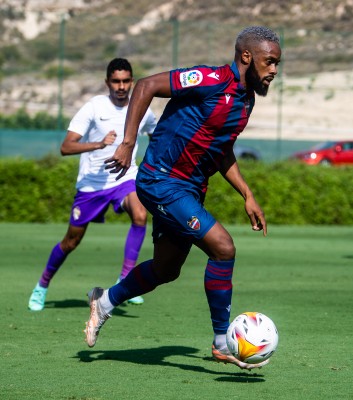 Hernani reaparece y recuerda las 'patatas calientes' de la dirección deportiva