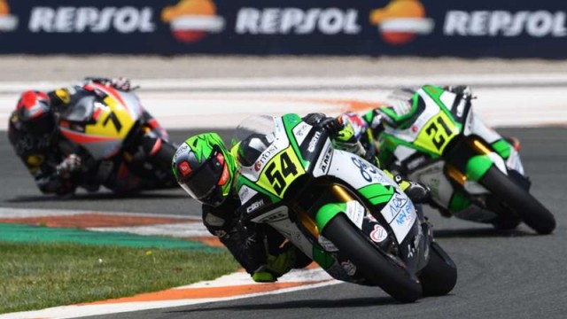 Aldeguer sale de Alcañiz con el Europeo de Moto2 a punto en un día trágico por la muerte de Millán