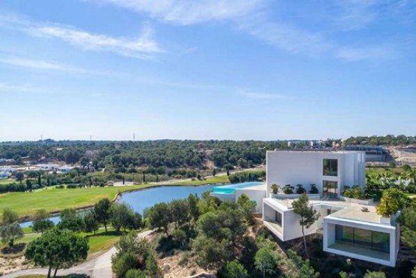 'Morning Breeze', la exclusiva villa de lujo diseñada por Mónica Armani en la Costa Blanca 
