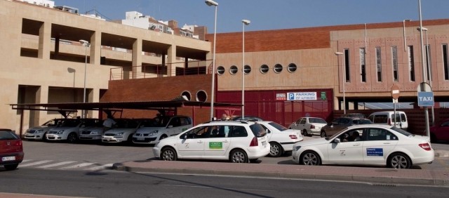 La incertidumbre invade a los taxistas de la Región: 