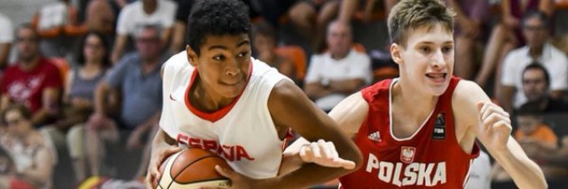 Izan Almansa, ala pívot murciano del Madrid, jugará con España el FIBA Challenger cadete