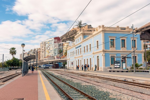 FGV ratifica la adjudicación del proyecto para dar uso público a la estación de La Marina