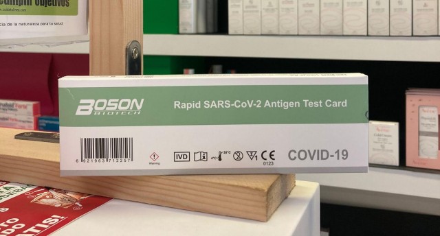 Las farmacias de Castellón comienzan a vender test de antígenos sin receta