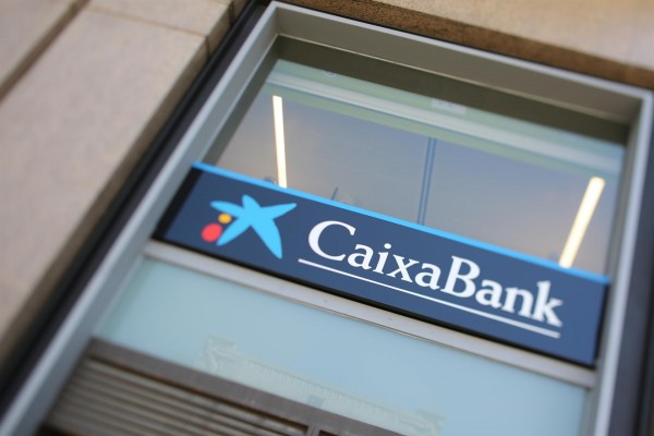CaixaBank recibe 5.200 solicitudes para adherirse al ERE
