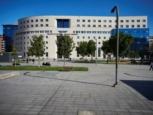 El TSJN deniega el toque de queda solicitado por Navarra para municipios en riesgo muy alto