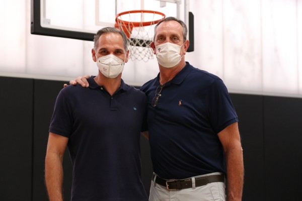 Brad Branson visita L’Alqueria del Basket: 
