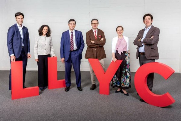 Llorente y Cuenca (LLYC) debutará el 22 de julio en BME Growth valorada en 109 millones