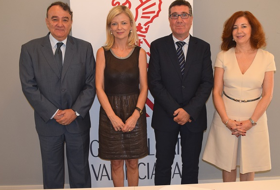 El subsecretario Luis Felipe Martínez, la consellera Gabriela Bravo, el secretario autonómico Ferran Puchades y la directora general, Maria Àngels García - 