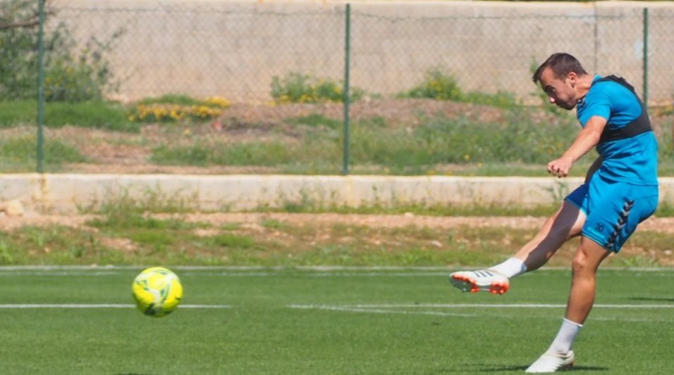 El Castellón inicia las pruebas médicas con un ojo puesto en el sorteo del calendario liguero