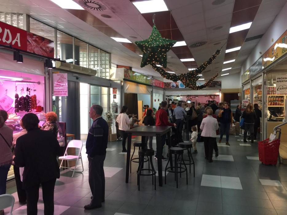 Vila-real renueva el mantenimiento del Mercado Central y completará todos los puestos de venta