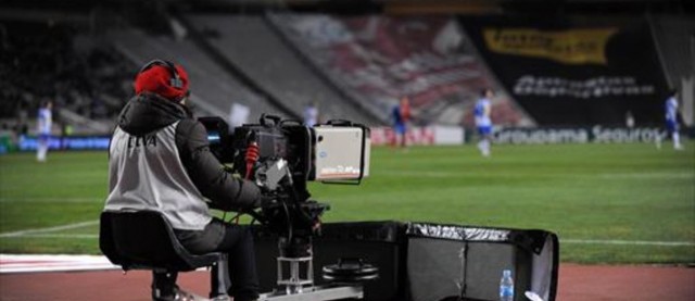 La Comisión Nacional de los Mercados y la Competencia no decidirá hasta dentro de año y medio si cambia el modelo de pago del fútbol