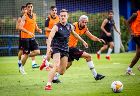 Bardhi, la gran novedad en la segunda semana de trabajo para el Levante