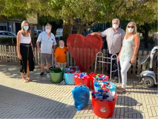 Dacem recoge casi 3.000 kilos de plástico en los 'corazones solidarios' de Segorbe