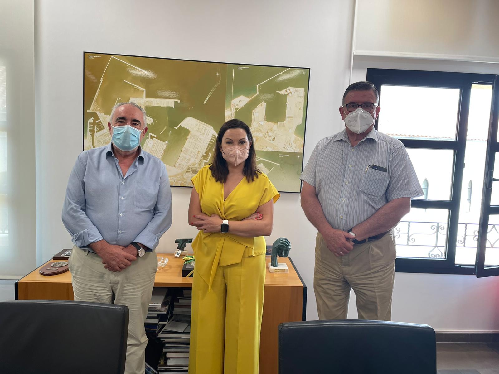 Asecam y la APV valoran los proyectos de futuro en el Puerto de Sagunto