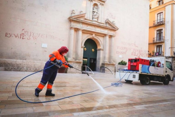 El bipartito de Alicante redobla el control sobre la contrata de limpieza y residuos con 14 inspectores
